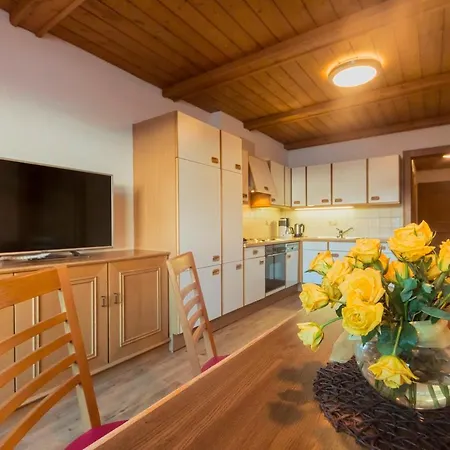 Arina Apartments *